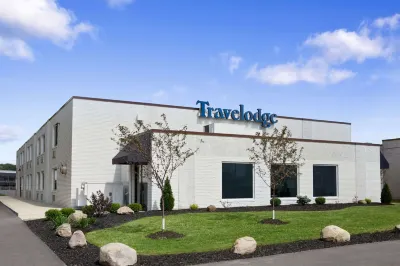 Days Inn by Wyndham High Level Hotels in High Level