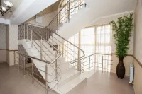 Kosmos Hotel