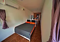 PD London Bus Retro Village Hotels in Port Dickson
