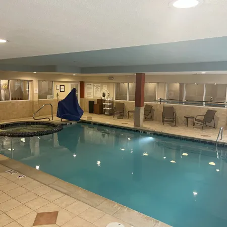 Holiday Inn Express & Suites GRAND RAPIDS-NORTH by IHG