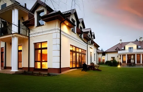 德沃爾康斯坦新酒店