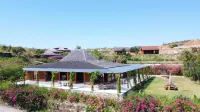 Lobster Bay Resort Hotels in Sekaroh