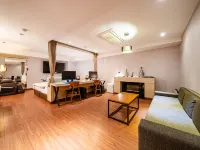 Bundang Regency Hotel Hotels near Gallery Yul
