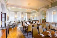 Commodore Hotel Hotels in Midleton