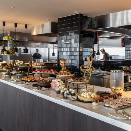 Crown Resorts Horizon Hotel