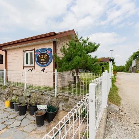 Yeoncheon Dograng Dog Pension