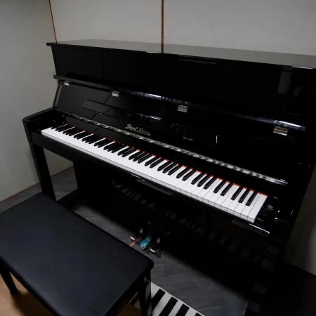 Mini Jung Yama