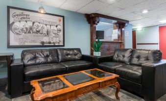 Super 8 by Wyndham Henderson North East Denver