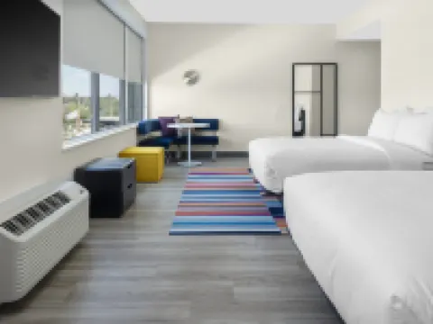 Aloft Glendale at Westgate Hotels in Glendale