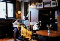 King William Rooms Hotels in Handforth