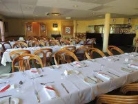 Sugar Country Motor Inn - breakfast