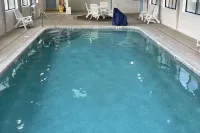Comfort Inn & Suites Jackson North - Pools