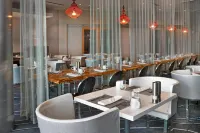 Renaissance Edmonton Airport Hotel - Breakfast