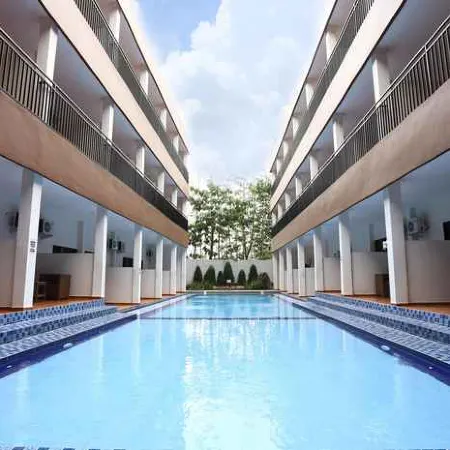 Grand Batu Inn