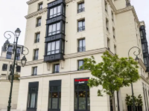 レジドホーム パリ クラマール クラマールのホテル