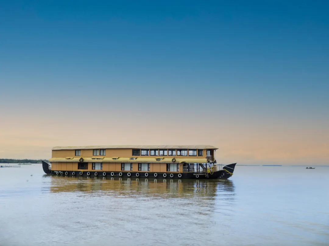 Tharangini Houseboats - Alappuzha