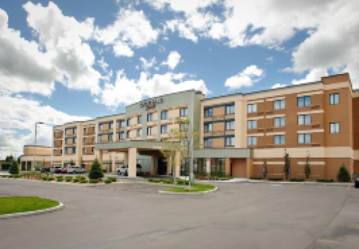 Courtyard Kingston Highway 401/Division Street