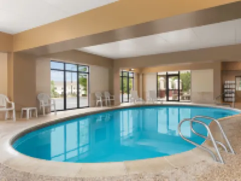 Hampton Inn & Suites Manchester-Bedford Hotels in Hillsborough County