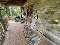 Cheerful Riverfront Retreat