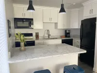 Bellevue Ave - Pool - Steps to Everything!