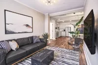 Historic Evanston Building Downtown + Walk to Moccasin Springs, Restaurants, VA