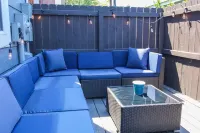 Big Blue: 2-Story Indy Home DwntnBook in the Next 24 Hours and Get 10% Off