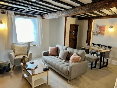 Rennovated 2 bed dog friendly cosy cottage in central Wells Отели в г. Wells