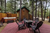 Relaxing Big Bear A-Frame Cabin with Hot Tub, Fire Pit & King Bed