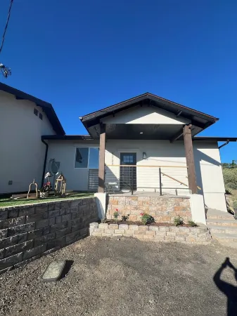 King bed and sunset views pine trees and hiking trails await you! Pinetreepalace