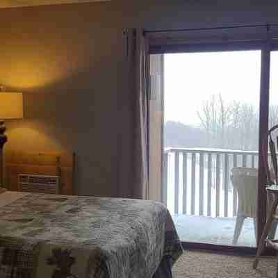 Summit Village – Enjoy Up North at Shanty Creek Rooms