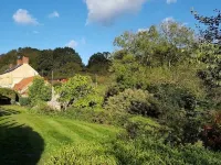 2 bed Barn, open living space , pet friendly, rural, with easy access from M4 우스크 호텔