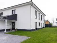 Moderne & Familienfreundliche Ferienwohnung am Goitzschesee Hotels in Pouch