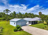 3-bedroom house with Hot Tub and Game Room in Eastpoint, 10 minute drive to SGI