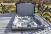 1 Bedroom Chalet on 13 acres for couples to stay and rejuvenate their marriage