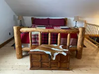 River's Edge Cabin - Newly Remodeled - On the Big Laramie River