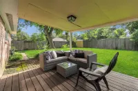 Beautiful VRBO Listing in Spring Branch Hotels near T-Mobile