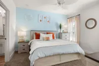 Blue Angel Beach House-2 king suites+Fire pit+air hockey🌴
