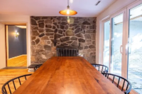 Maple Ridge Modern Rustic Retreat where Modern comfort meets Rustic Charm