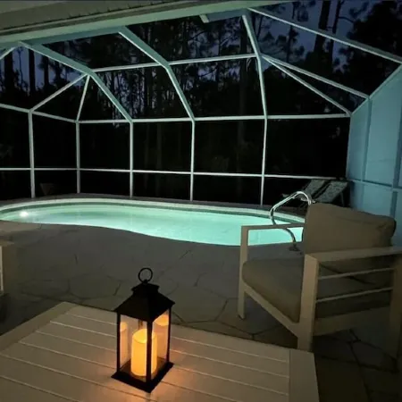 3br Villa, Private Heated Pool, Garage, EV-Charger