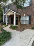 Georgia Dawg House! Game weekend, business travel, this condo has it all!