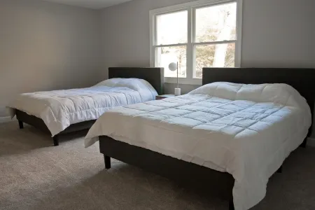 ‼️‼️ Modern Wooded Retreat ‼️‼️ 6min to Purdue Отели рядом с достопримечательностью «Университет Пердью в Департмент оф Фисикс энд Астрономи»