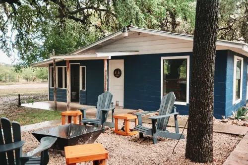 Private Nueces Riverfront Getaway!       13 Acre of Bliss!  Sleeps 12-14 Hotels in Real County