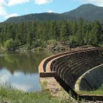 Charming BLue victorian home located blocks away from historical Route 66