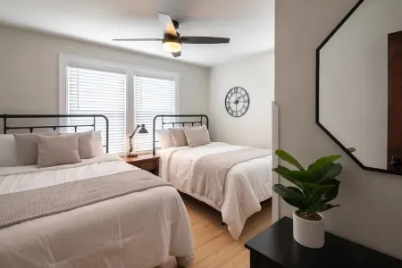 Millville Manor - Miami University | Spooky Nook Отели в г. Гамильтон