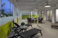 LUXURY ROOF TOP PENTHOUSE  IN THE MIDDLE OF PALM SPRINGS