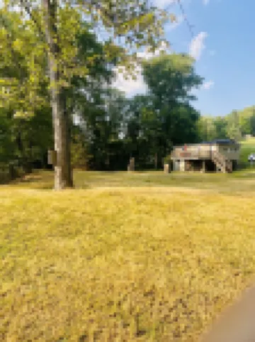 Charming 2-bedroom Cottage by the River