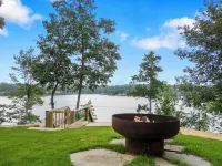 Lakeside Getaway at Chateau Marlowe - the perfect location for a family retreat!