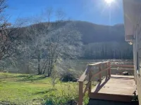 Riverside cabin in NRG National Park & Preserve Hotels in Summers County