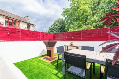 Charmante Maison Climatisée Avec son Jardin à 10 Minutes de Dijon Отели в г. Марсанне-ла-Кот