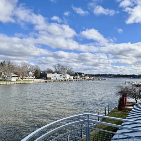 Luxury Riverside Home Near Oval Beach w/ Boat Dock